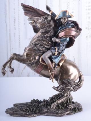 napoleon na koniu wg jacquesa-louisa davida figura veronese