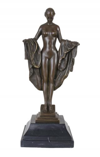 akt kobiecy styl art deco figura z brązu