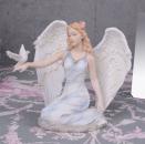 Anioł Stróż z Gołąbkiem Urocza Figurka Veronese