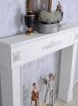 romantyczna obudowa kominkowa w stylu shabby chic
