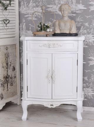 urocza komoda z szufladą w stylu shabby chic
