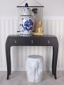 ceramiczny stołek kolumna reliefowy motyw słonia styl orientalny 44 cm