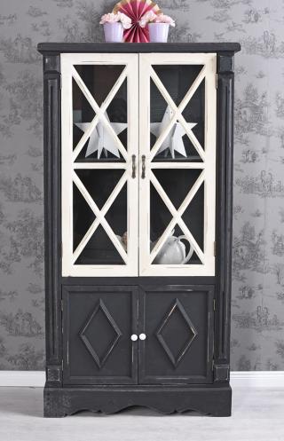 czarno-biała witryna styl rustykalny shabby chic