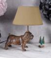 lampa z mopsem w stylu kolonialnym