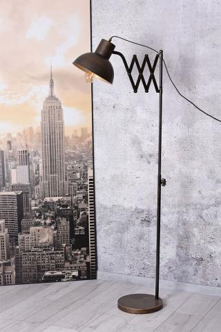 lampa podłogowa na statywie styl industrialny