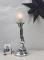 lampa z figurą kobiety w stylu art deco