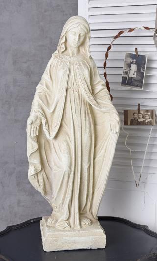 matka boska wysoka figura religijna