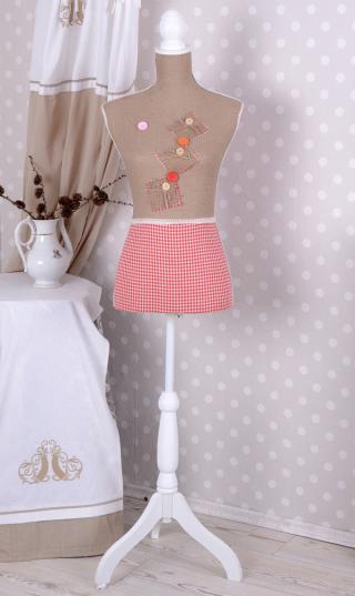 manekin krawiecki w stylu shabby chic