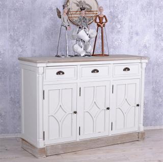 ogromna komoda w stylu rustykalnym