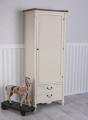 szafa w stylu rustykalnym shabby chic