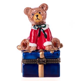 porcelanowa szkatułka z figurką misia na wieczku