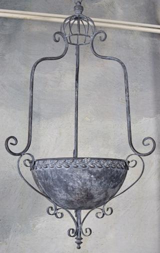 wiszący kwietnik dekoracja ogród balkon styl rustykalny
